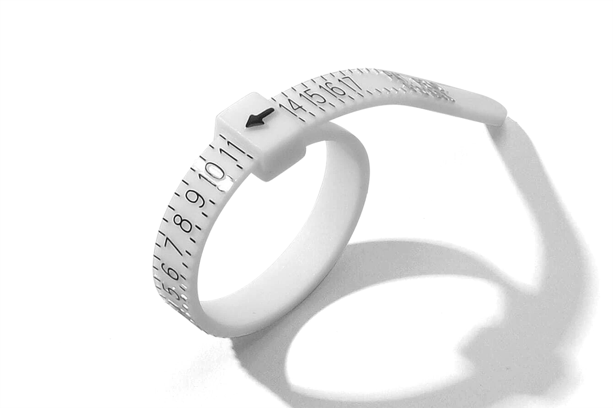 Medidor de anillos AZ para hombres y mujeres, tallas de Reino Unido/EE.  UU., medida de anillo de boda, medidor de dedo, probador genuino – Los  mejores productos en la tienda online Joom